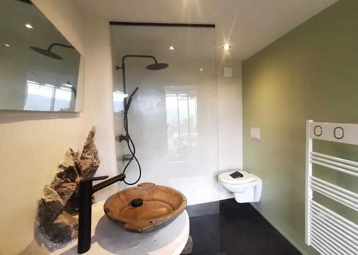 Altitude 647 Сasa de vacaciones Pied-de-Borne